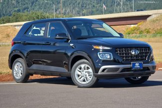 New 2025 Hyundai Venue SE image 1