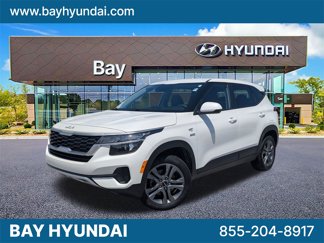 Used 2023 Kia Seltos LX image 1