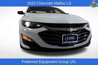 Used 2023 Chevrolet Malibu LS image 1