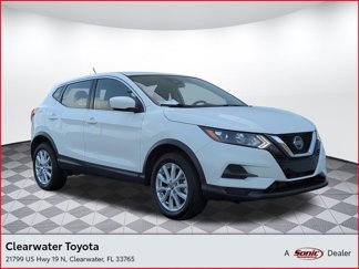 Used 2021 Nissan Rogue Sport S image 1