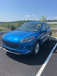 Used 2020 Ford Escape SE image 1