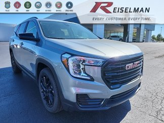New 2024 GMC Terrain SLE w/ Driver Convenience Package image 1