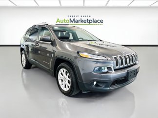 Used 2016 Jeep Cherokee Latitude image 1