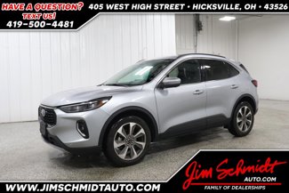 Used 2023 Ford Escape Platinum image 1