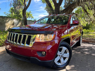 Used 2011 Jeep Grand Cherokee Laredo image 1