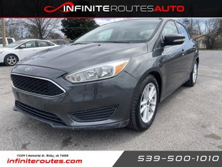 Used 2017 Ford Focus SE image 1