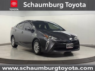 Used 2020 Toyota Prius LE image 1