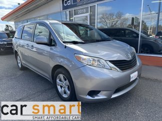 Used 2012 Toyota Sienna image 1