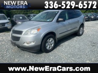 Used 2012 Chevrolet Traverse LS image 1