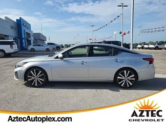 Used 2023 Nissan Altima 2.5 SL image 1