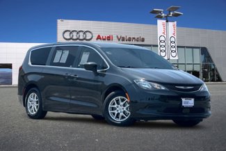 Used 2022 Chrysler Voyager LX image 1
