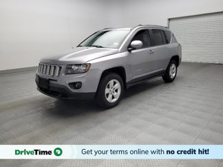 Used 2016 Jeep Compass Latitude image 1