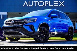 Used 2023 Volkswagen Taos SE image 1