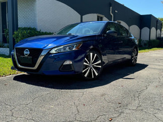 Used 2022 Nissan Altima 2.5 SR image 1