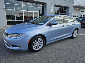 Used 2015 Chrysler 200 Limited w/ Convenience Group image 1