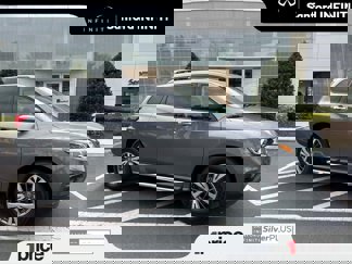 Used 2020 Nissan Pathfinder SV image 1
