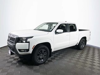 Used 2025 Nissan Frontier SV image 1