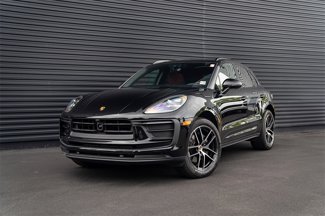 Certified 2025 Porsche Macan image 1