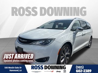 Used 2018 Chrysler Pacifica Limited w/ Advanced Safetytec Group image 1
