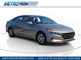 Used 2021 Hyundai Elantra SE image 1