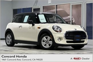 Used 2017 MINI Cooper 2-Door Hardtop image 1