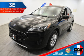 Used 2021 Ford Escape SE image 1