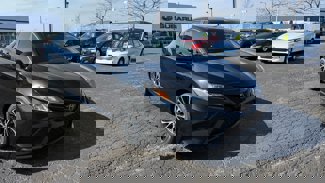 Used 2018 Toyota Camry image 1