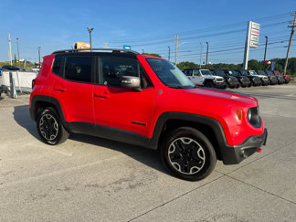Used 2015 Jeep Renegade Trailhawk w/ Popular Equipment Group image 1