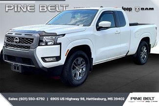 Used 2025 Nissan Frontier SV w/ SV Convenience Package image 1