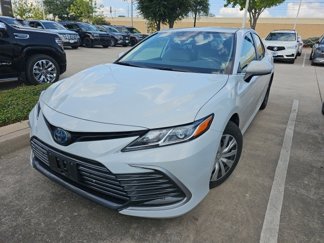 Used 2022 Toyota Camry LE image 1