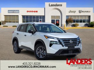 Used 2024 Nissan Rogue S image 1