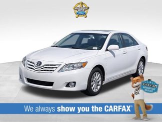Used 2010 Toyota Camry XLE image 1