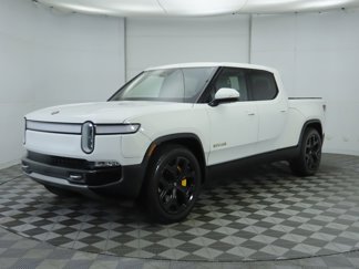 Used 2022 Rivian R1T Adventure image 1