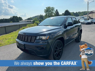 Used 2017 Jeep Grand Cherokee Altitude image 1