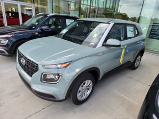 New 2025 Hyundai Venue SE image 1