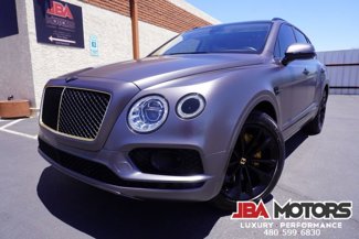 Used 2017 Bentley Bentayga image 1