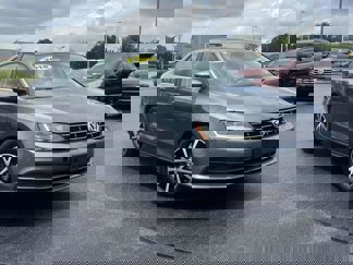Used 2018 Volkswagen Jetta SE image 1