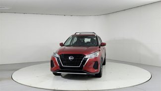 Used 2022 Nissan Kicks SV image 1