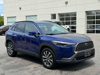 Used 2023 Toyota Corolla Cross XLE image 1