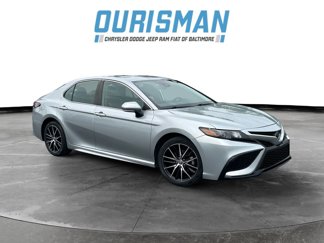 Used 2023 Toyota Camry SE image 1