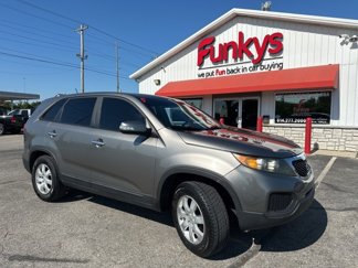 Used 2011 Kia Sorento LX image 1