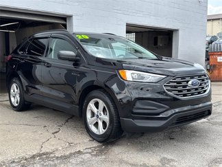 Used 2020 Ford Edge SE image 1