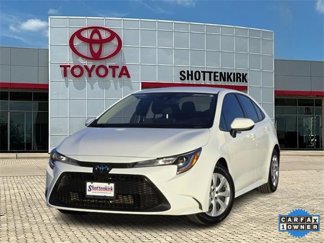 Used 2022 Toyota Corolla LE image 1