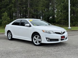 Used 2014 Toyota Camry image 1