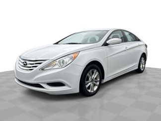 Used 2013 Hyundai Sonata GLS image 1
