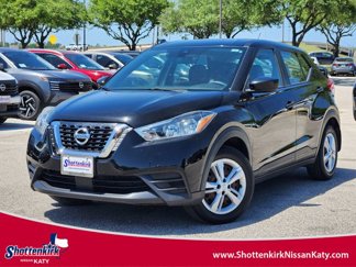 Used 2020 Nissan Kicks S image 1