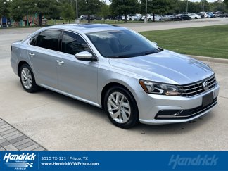 Used 2018 Volkswagen Passat 2.0T SE image 1