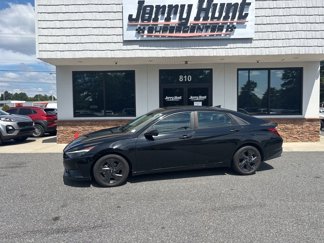 Used 2021 Hyundai Elantra SEL image 1