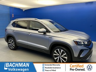Used 2024 Volkswagen Taos SE w/ Panoramic Sunroof Package image 1