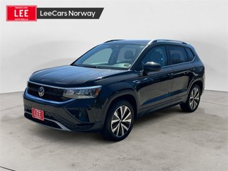 Used 2022 Volkswagen Taos SE image 1